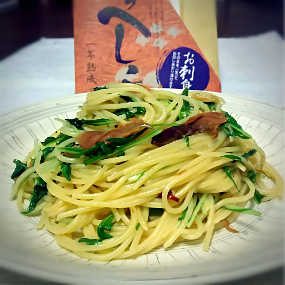 鯖へしこと水菜のペペロンチーノ|お茶菓子さん