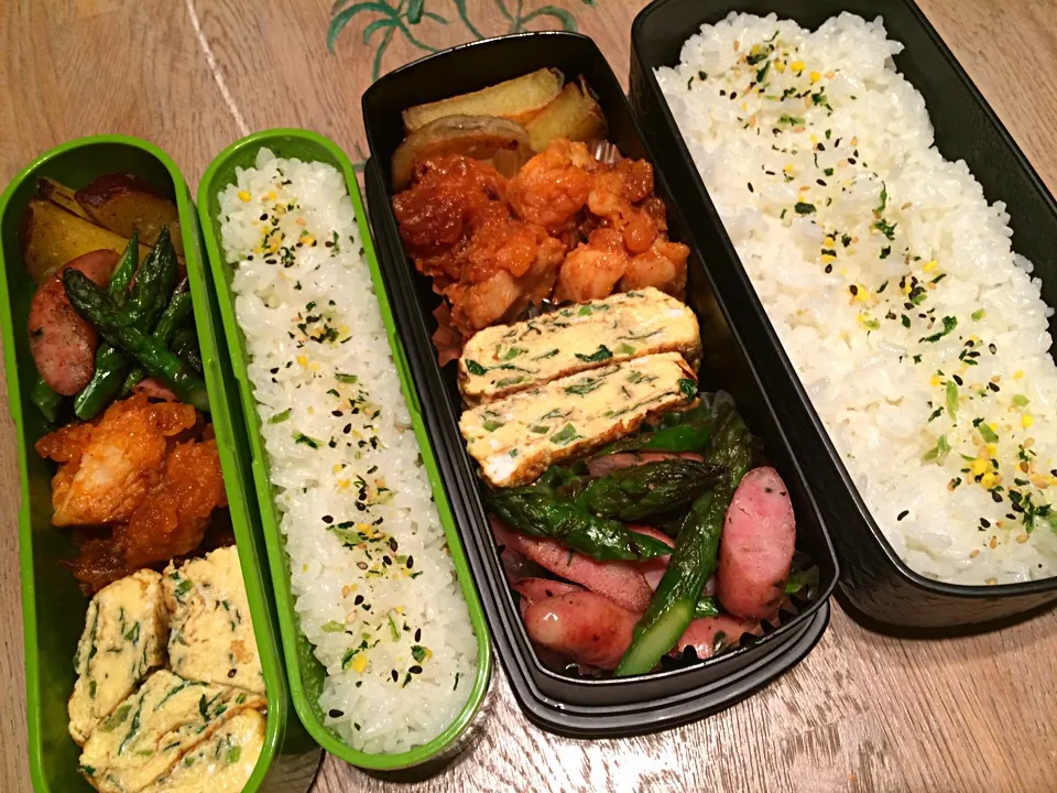 今日のお弁当
#デパ地下韓国チキン
#アスパラにんにくウインナ
#たまご焼き
#焼きさつまいも|おゆさん