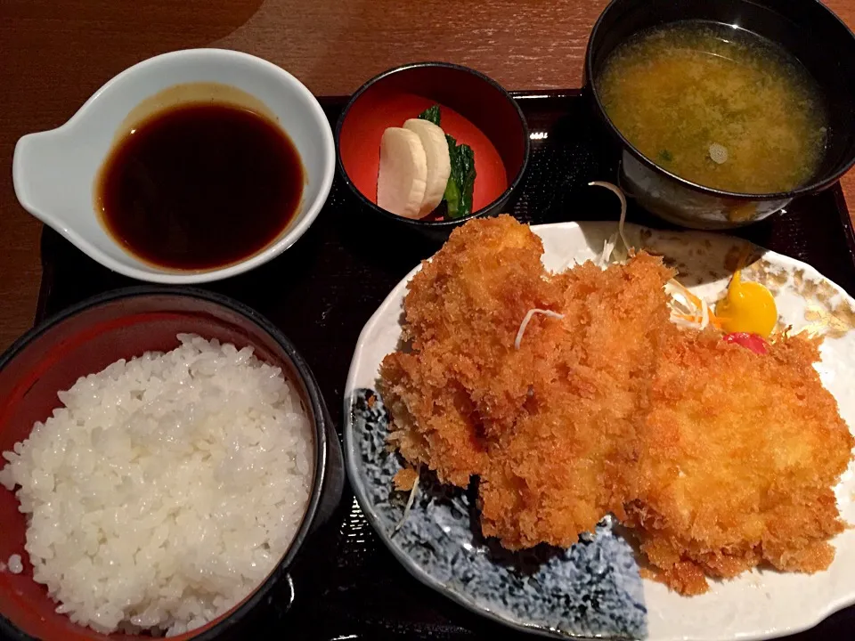 チキンフィレカツ定食|T. Wonderさん