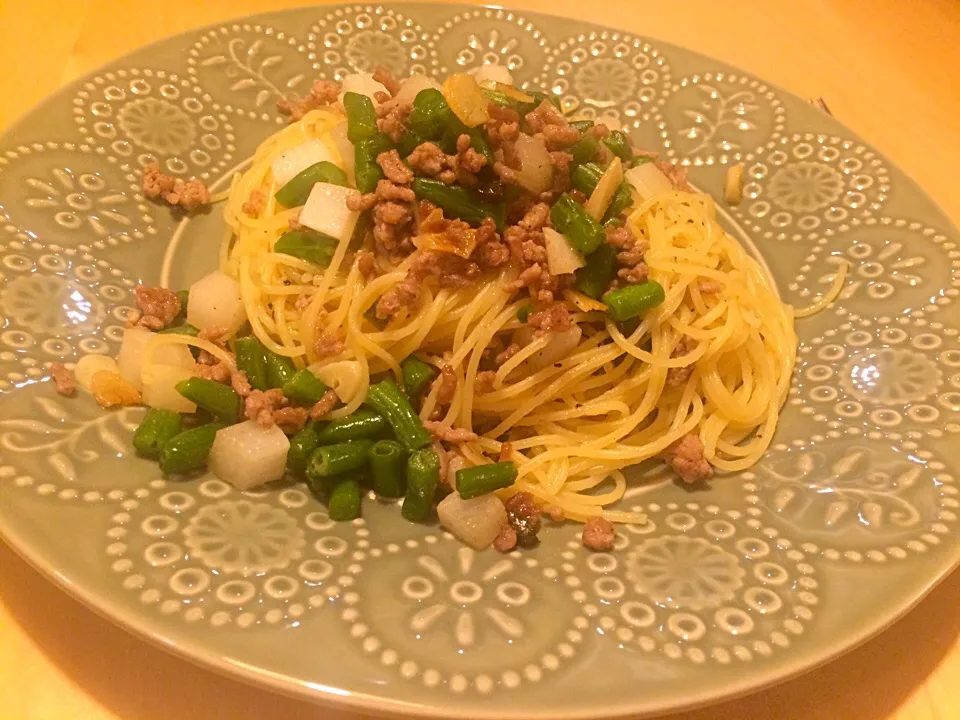 ひき肉とインゲン、大根のパスタ|ぴっぱーさん