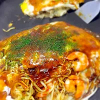 Snapdishの料理写真:手作り😊広島風お好み焼き|りかちーさん