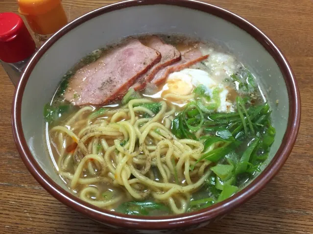 ラ王🍜、豚骨醤油味❗️꒰#'ω`#꒱੭✨|サソリさん