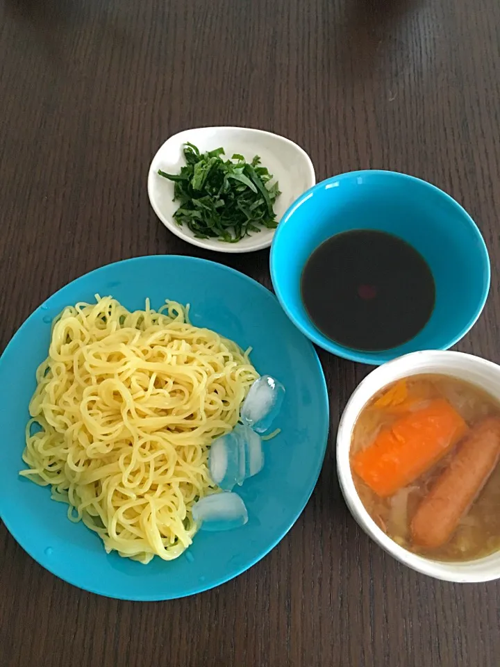 4月29日朝ごはん ざるラーメンとポトフ|やすこさん