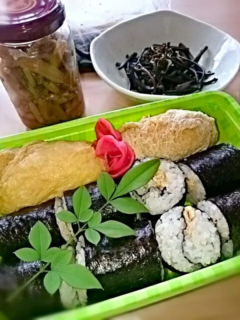 Mikiｻﾝの 手づくり弁当✨ & わさび茎の梅酢漬けとわらびの醤油漬け😍👍|yucaxxxさん