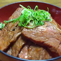 焼肉丼|kintaさん