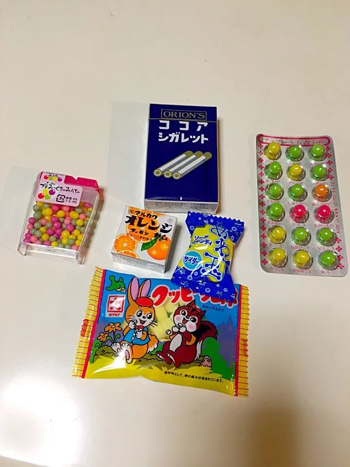 Snapdishの料理写真:懐かしいお菓子集合‼️|Mami Otsukaさん