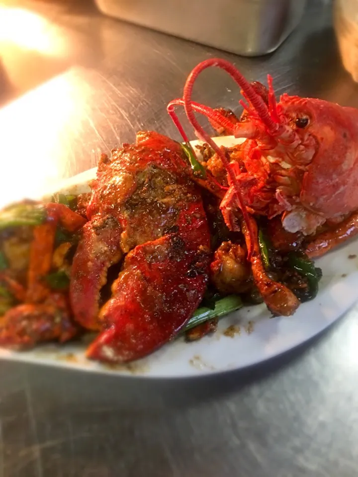 Lobster Cantonese style with ginger scallion & roe miso butter|James Vuさん