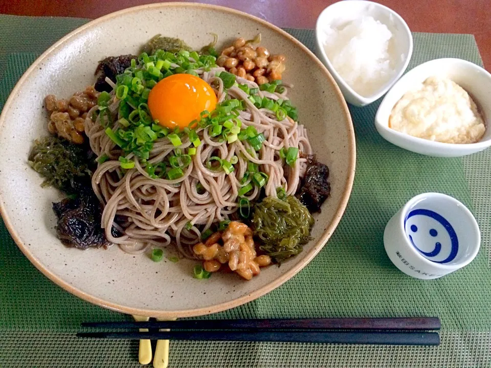 Snapdishの料理写真:Buckwheat of yamato sticky yam,natto,mozuku,grated radish&harb🌿とろろ･ねばx2&さっぱり薬味蕎麦|🌈Ami🍻さん