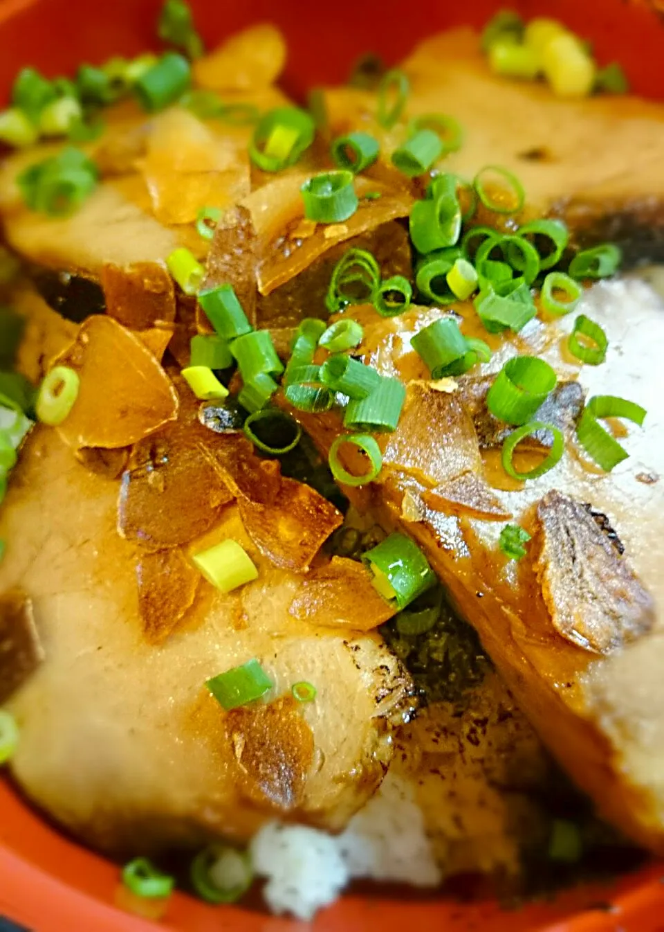 大井町・幸丼🍜
~炙りチャーシュー丼~|りくれんさん