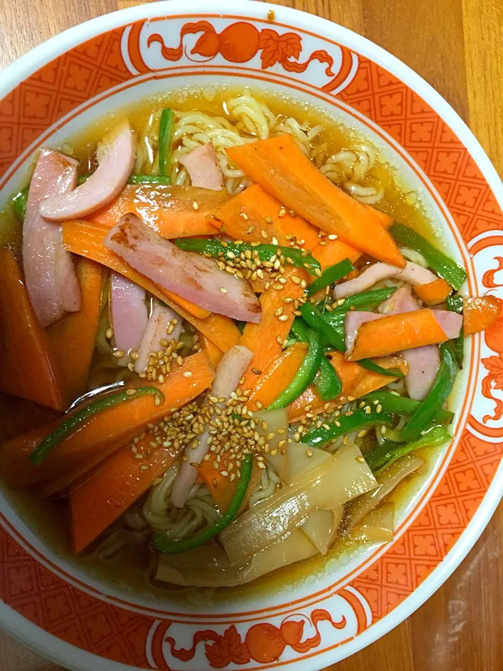 Snapdishの料理写真:テキトーにつくったラーメンちゃん💛|Yoさん