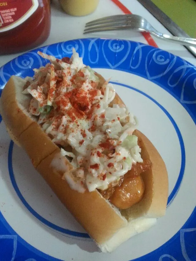 my chili slaw dog!!sooooo yummy! 🍴😆🍴|Polly Gelfusoさん