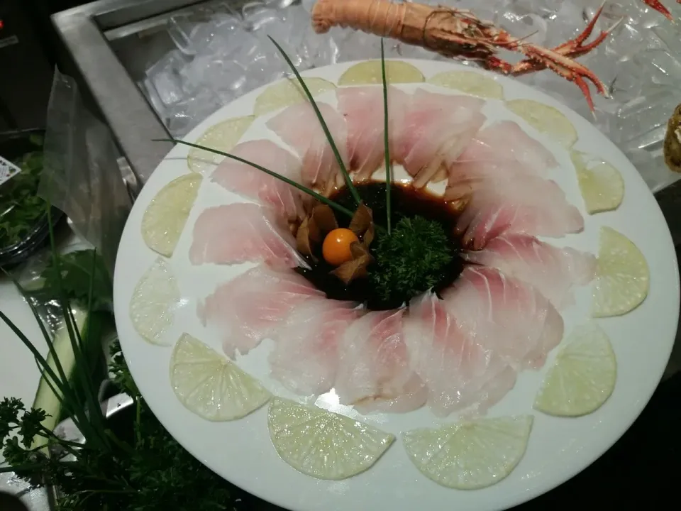 Carpaccio peixe branco.
 #whitefish
#carpaccio
#japanesefood|Keli Salesさん