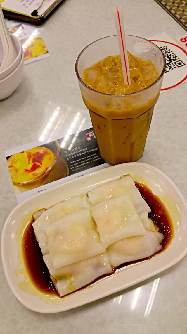 Rice Rolls with Prawns & Chives & Iced Milk Tea|🌷lynnlicious🌷さん