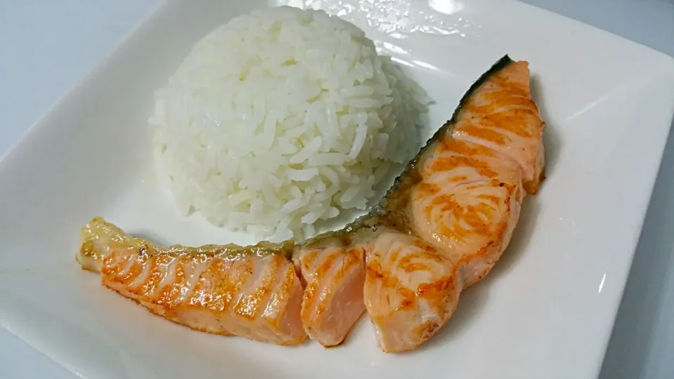 Grilled Salmon fillet with coconut oil for my doggie|🌷lynnlicious🌷さん