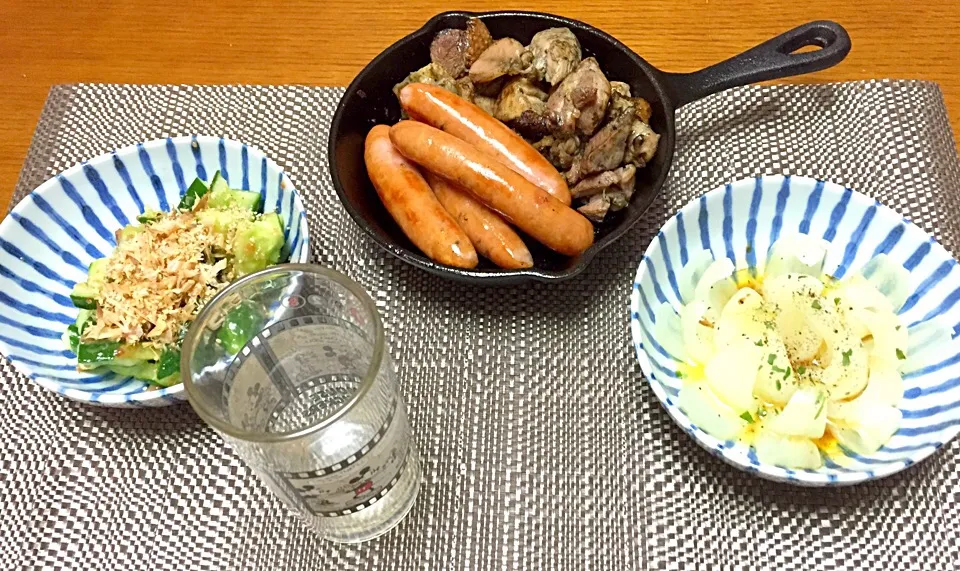 梅キュー、ソーセージ、焼き鳥、新玉ねぎ蒸し|hhhさん