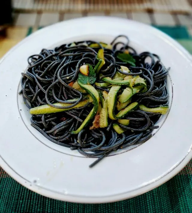 Snapdishの料理写真:Cuttlefish pasta with raisins, zucchini, almonds and mint|Stefan Labuschagneさん