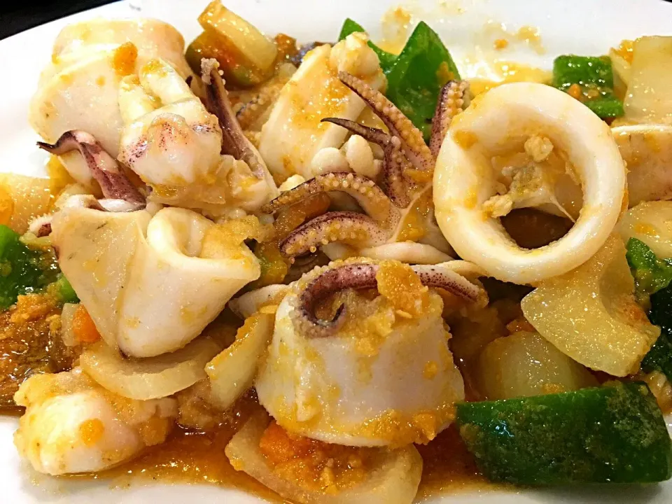 Fried Squid with Salt Egg|Jeab Lertさん