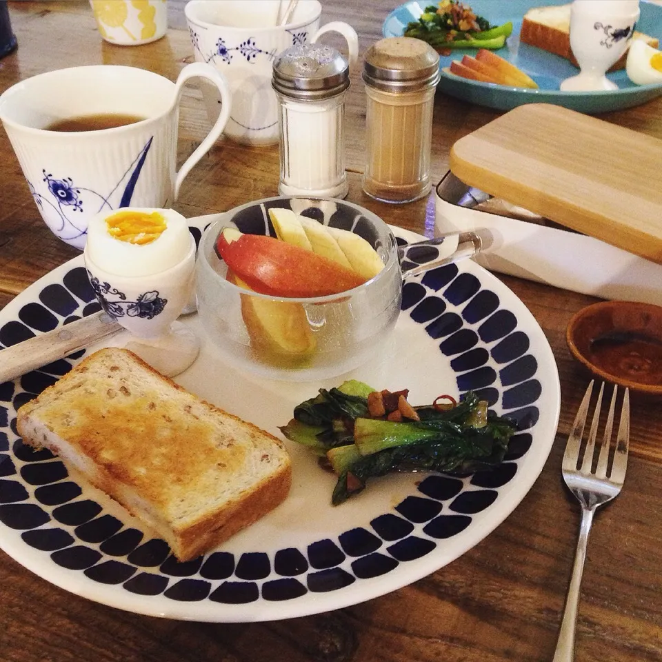 ワンプレートの朝ごはん

玄米パン
ちんげん菜のソテー
ゆで卵
リンゴとバナナ|aoさん