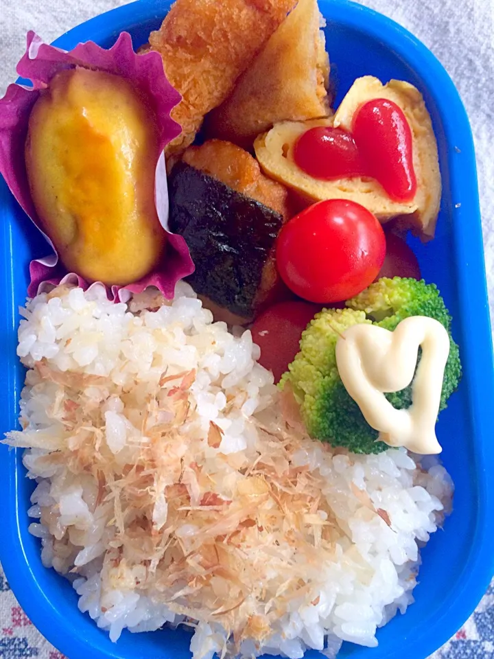 Snapdishの料理写真:Lunch box☆おかか弁当|🌈Ami🍻さん