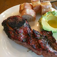 grilled lamb with fresh rosemary and avocado|Bill Costlowさん