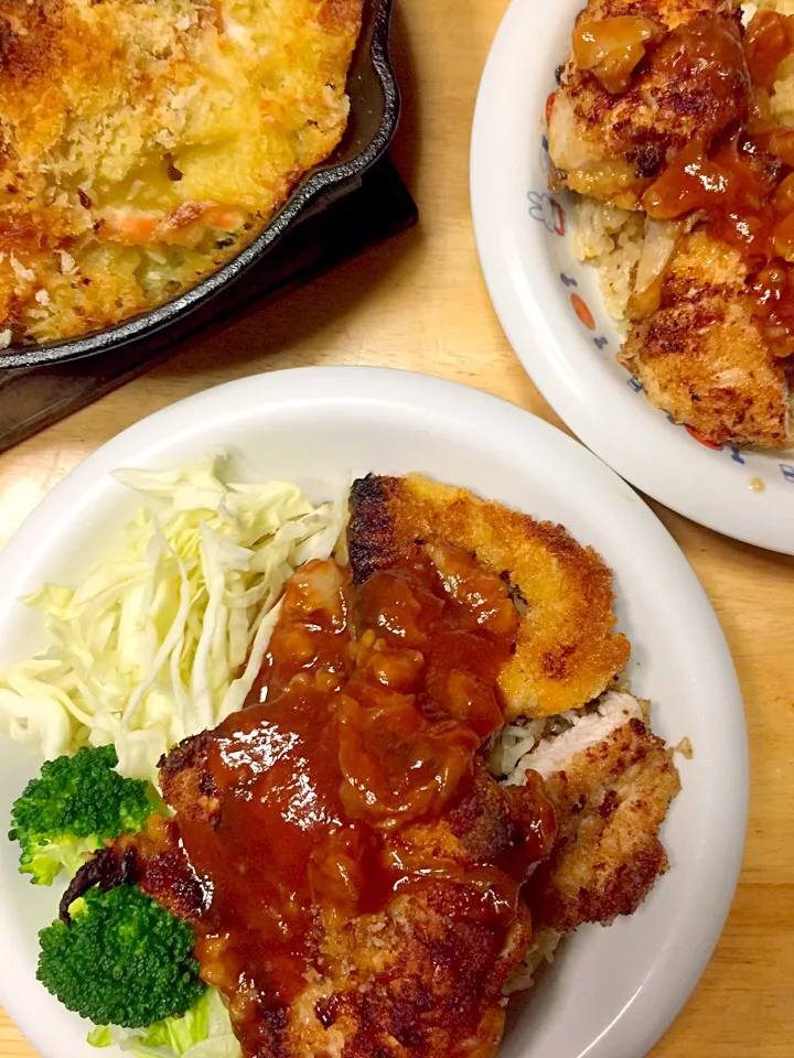 スキレットでオーブン調理のチキンカツでトルコライス風お夜食プレート|ミカさん