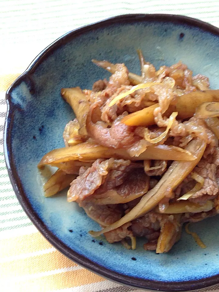 熊本の新牛蒡と牛の切り落としで 生姜たっぷり 牛しぐれ煮🐮|Hollyさん