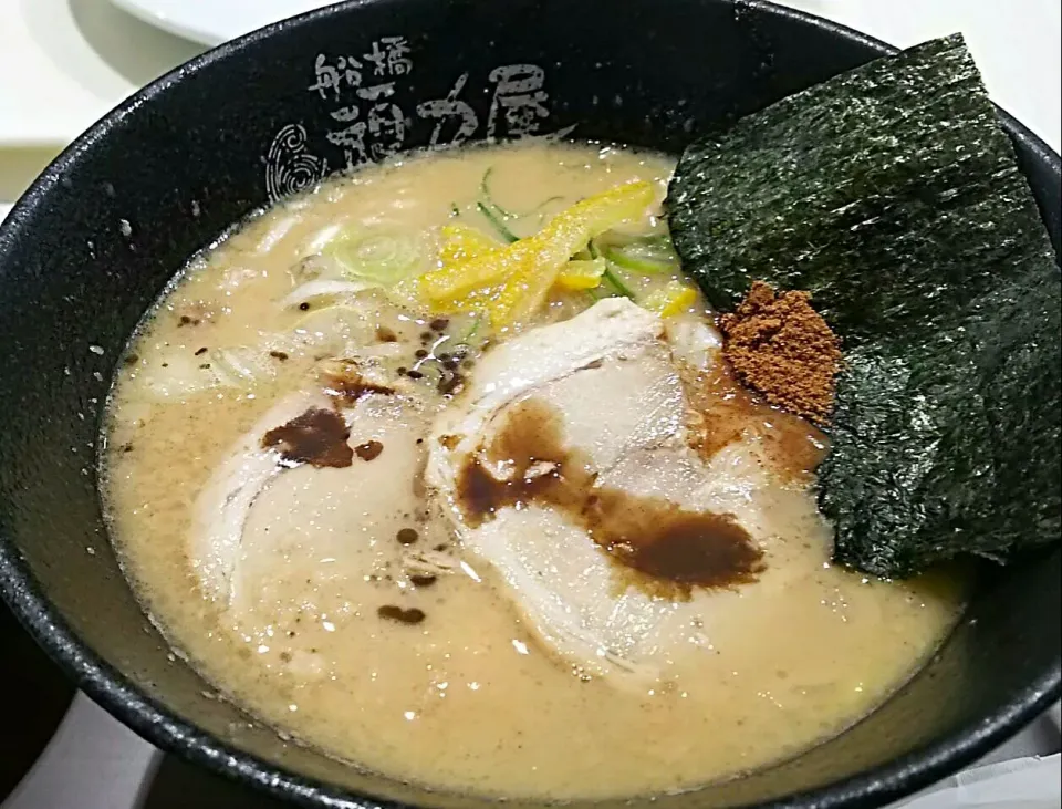 鰹トンコツラーメン|哲さん