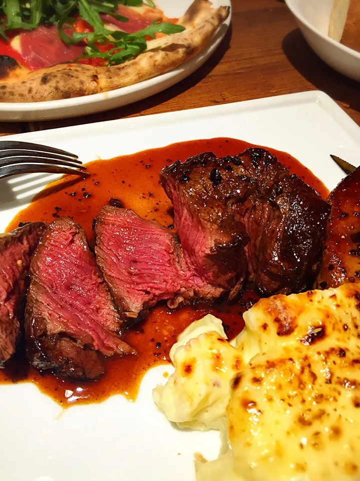 俺のイタリアン🍴『牛フィレ肉とフォアグラの　“ロッシーニ”　』|もかもいさん