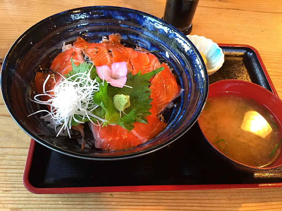 🐟信州サーモン丼|Yukityさん