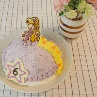 長女の誕生日に、ラプンツェルのケーキ。|ももんこさんさん