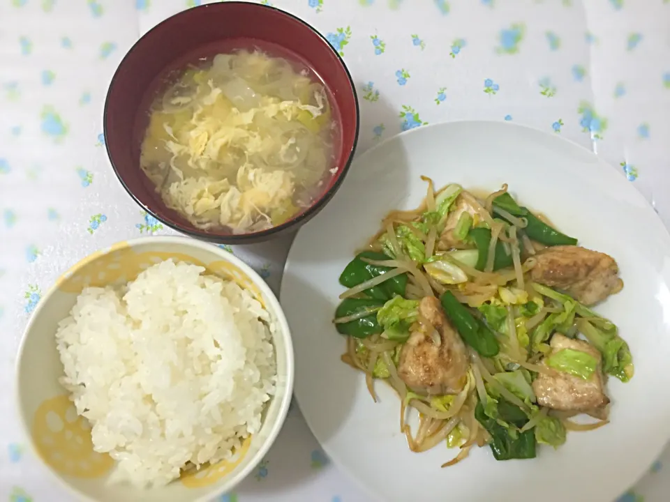 鶏胸肉と野菜のオイスターソース炒め
ネギと卵の中華スープ|kyoさん