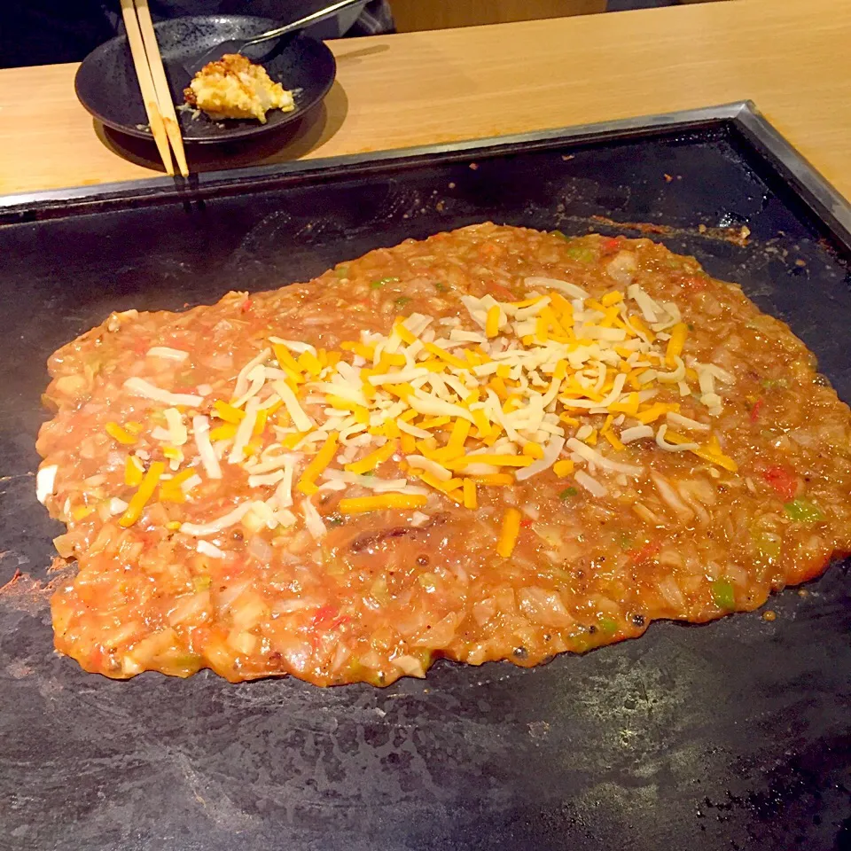 Snapdishの料理写真:カレートマトチーズもんじゃ|あぼちさん