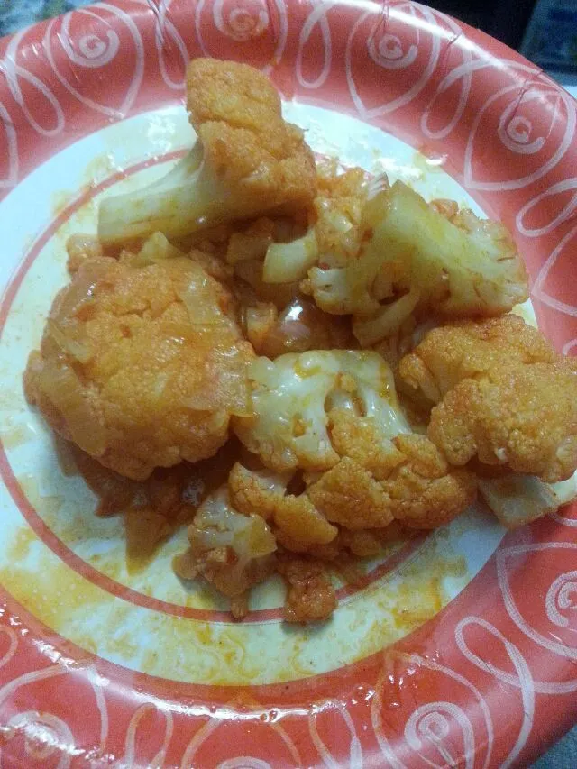 buffalo cauliflower!! sooooo awesome.|Polly Gelfusoさん