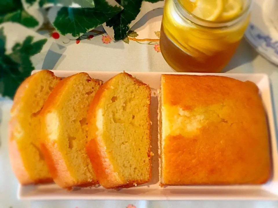 香るレモンケーキ🍋はちみつレモンシロップでしっとり💖|あゆさん