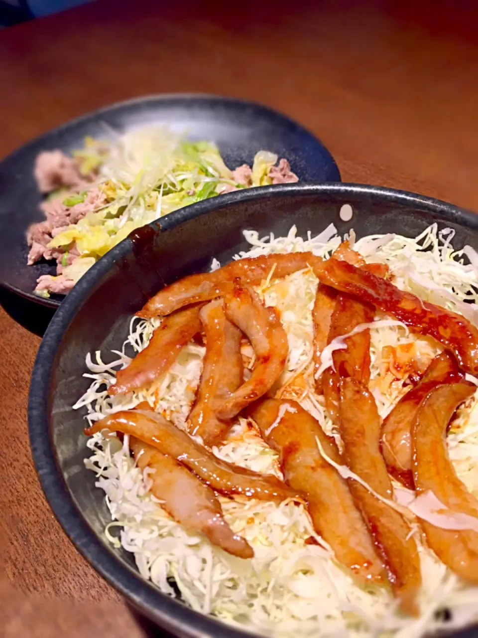 豚トロ丼と野菜炒め|くぅ♪さん