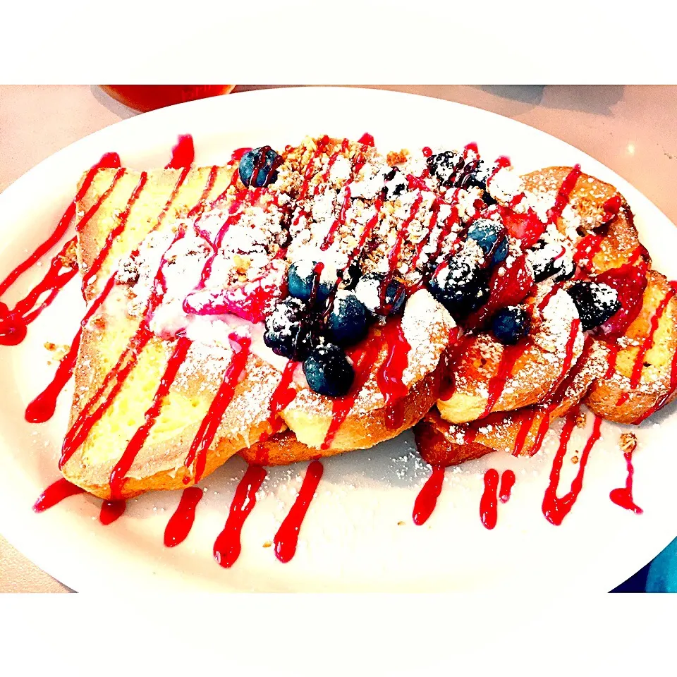 Strawberry &Blueberry French Toast|meishiさん