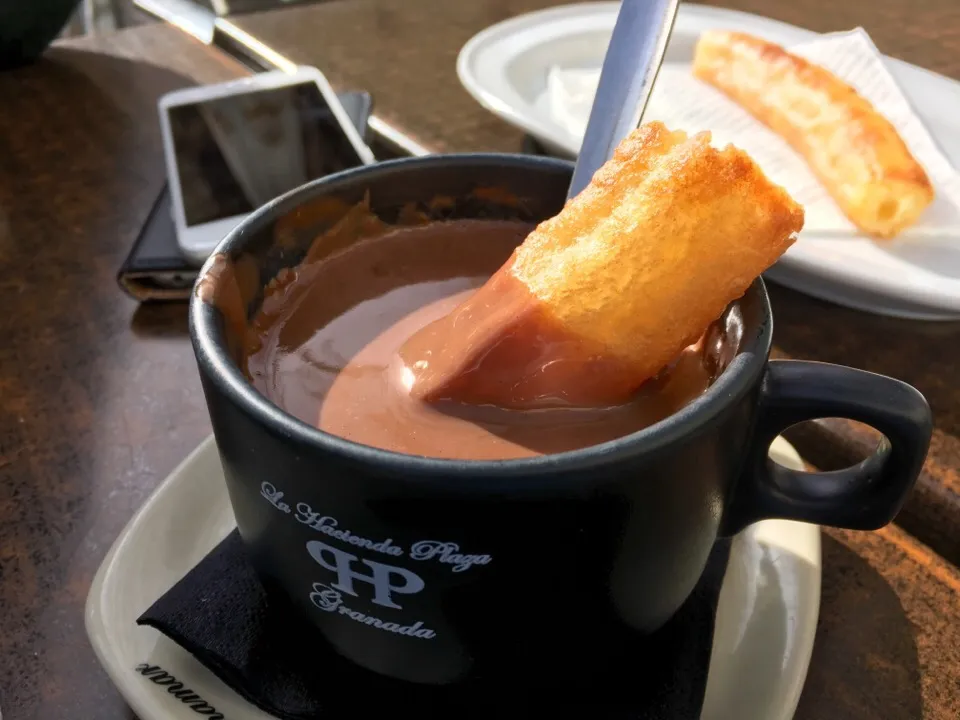 Churros and Hot Chocolate, Granada, Spain|Tony Stewartさん