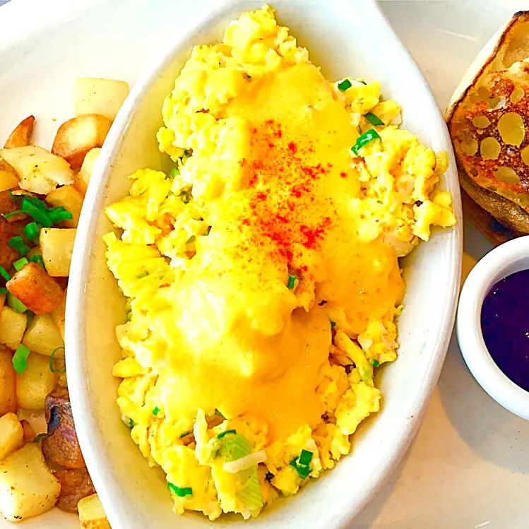 Lobster Scramble Egg @Egg Harbor Cafe|meishiさん