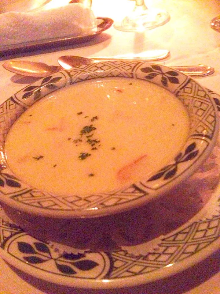 Snapdishの料理写真:Lawry's Clam Chowder|norma’sさん