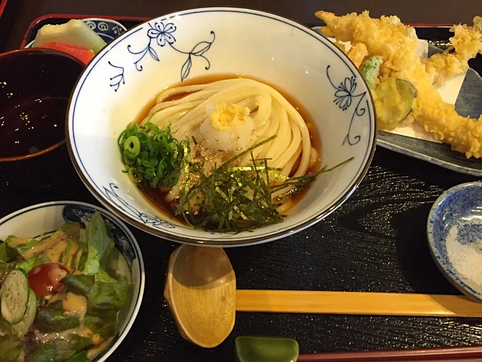 ランチかしわ天うどん 小サラダ|Yukityさん