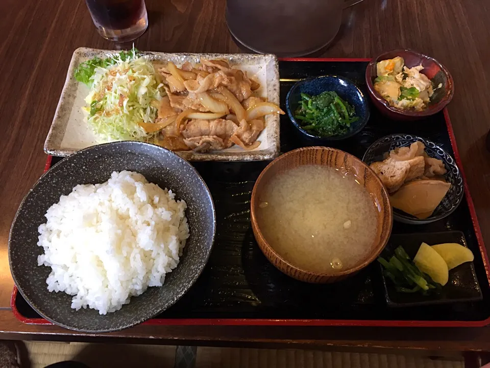 豚バラ生姜焼定食|chamifumiさん