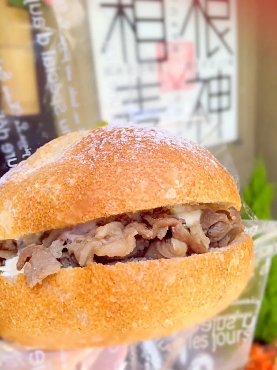 麦神バタ子さん特製焼肉バーガー|ともこさん