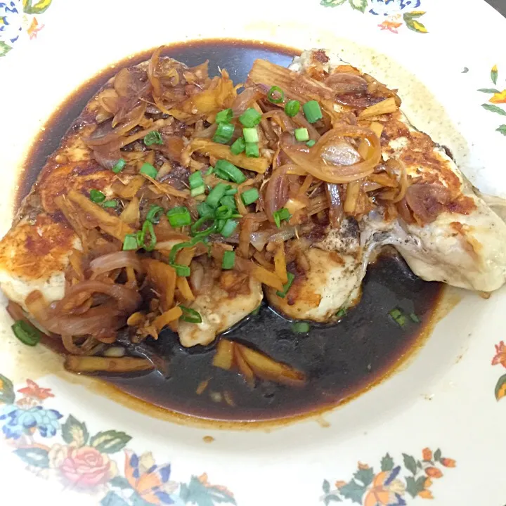 Pan Fried Fish with special sauce|Chrissy Yinさん