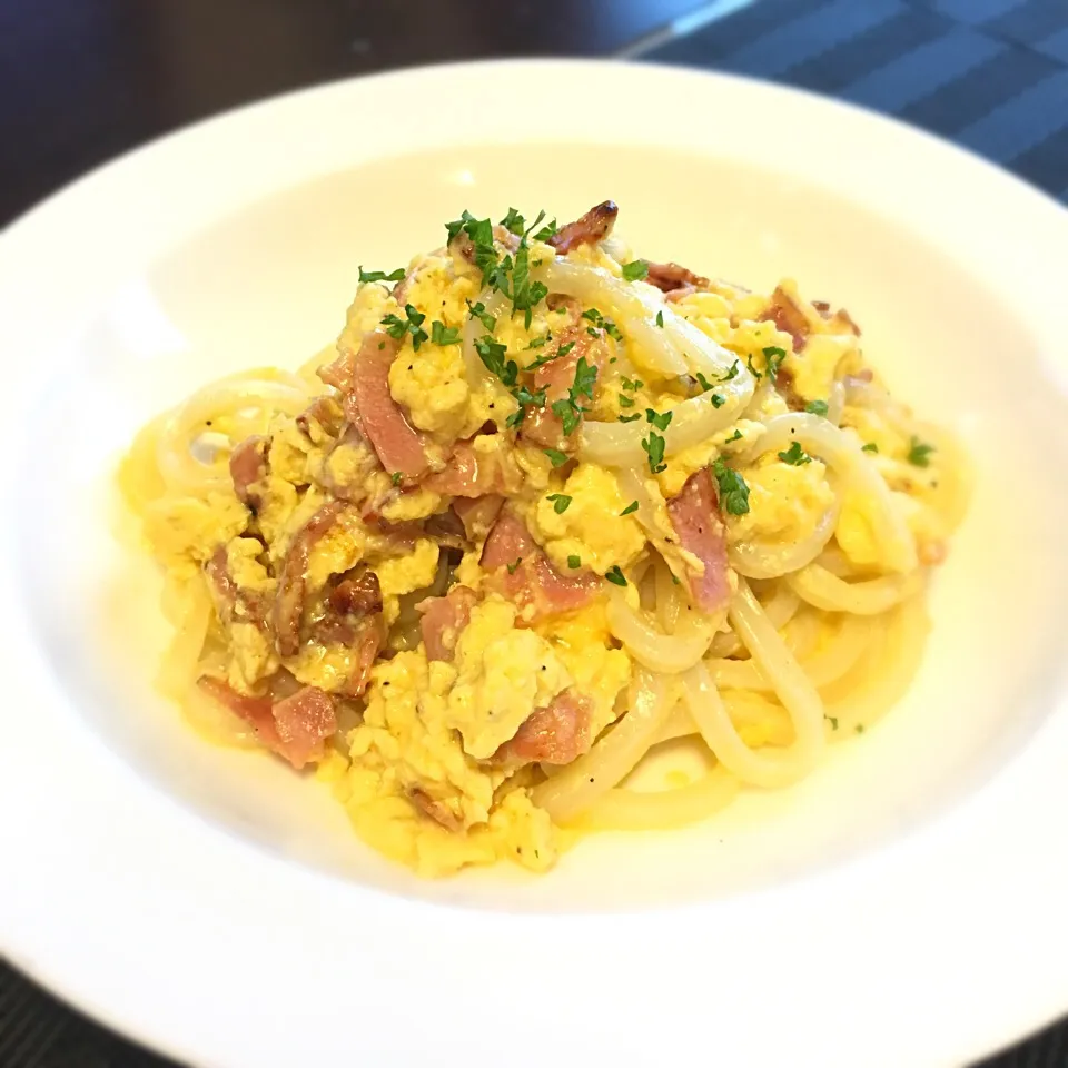 Snapdishの料理写真:とろとろたまごのカルボナーラ風うどん|ゆきっちん(・8・)さん