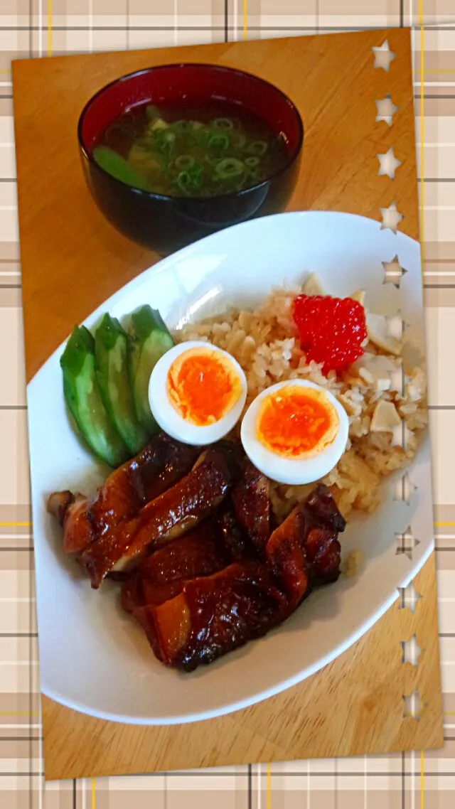 たけのこご飯のてりたま丼すじこ添え|ymk。さん