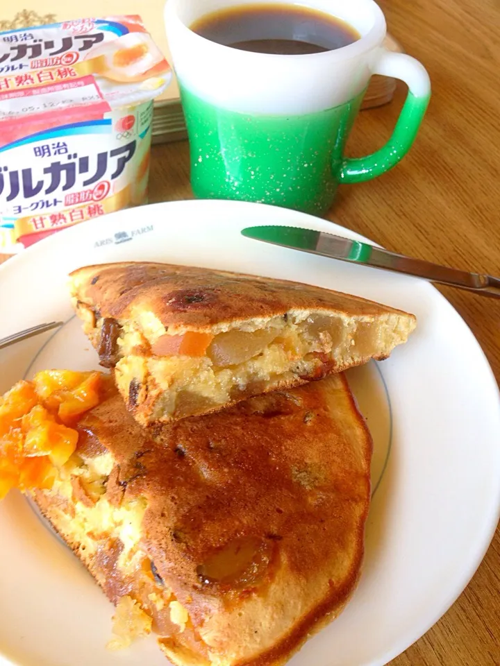 Snapdishの料理写真:りんごのパンケーキブランデー漬けドライフルーツ入り|SUN.yokotanさん