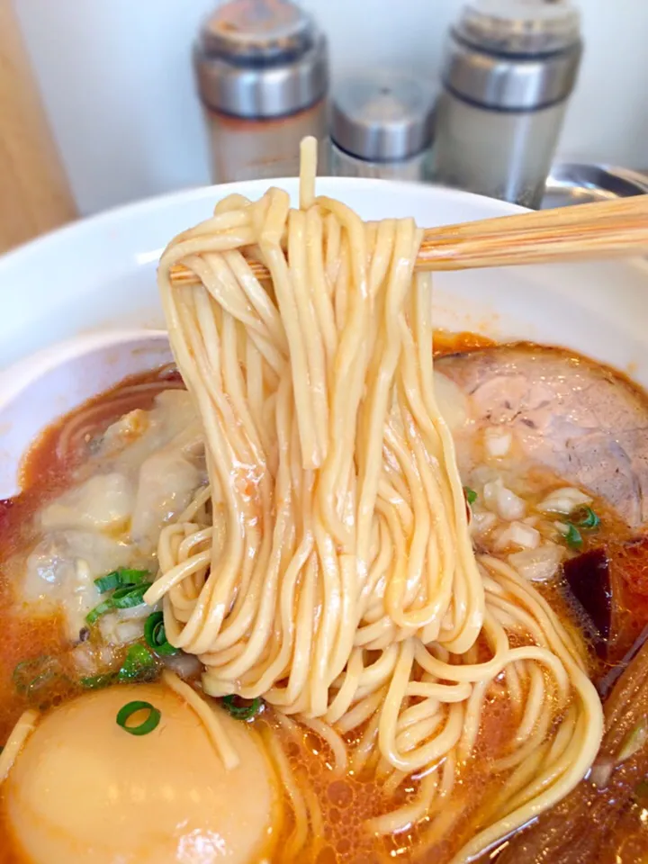 旨味ビッグバン アサリトマト麺の麺@貝出汁しっぽり純子|morimi32さん