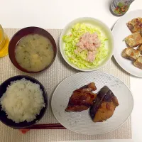 Snapdishの料理写真:🌟5/6
#ブリの照り焼き
#焼売
#みそ汁
#サラダ
#ご飯|みみさん