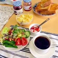 今日の朝ごはん   野菜モリモリ食べよう！|小野田未歩さん