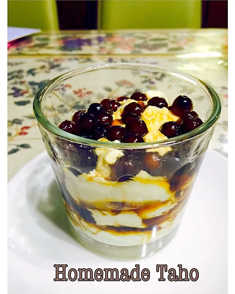 "Homemade Taho" ( Silky tofu & tapioca pearl w/ sweet dark syrup)|きくちゃんさん